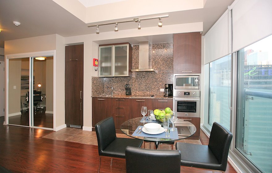 Kitchen Fully Equipped Five Appliances Toronto