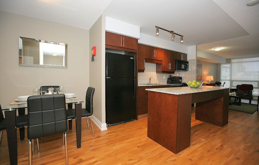 Kitchen Fully Equipped Five Appliances Toronto