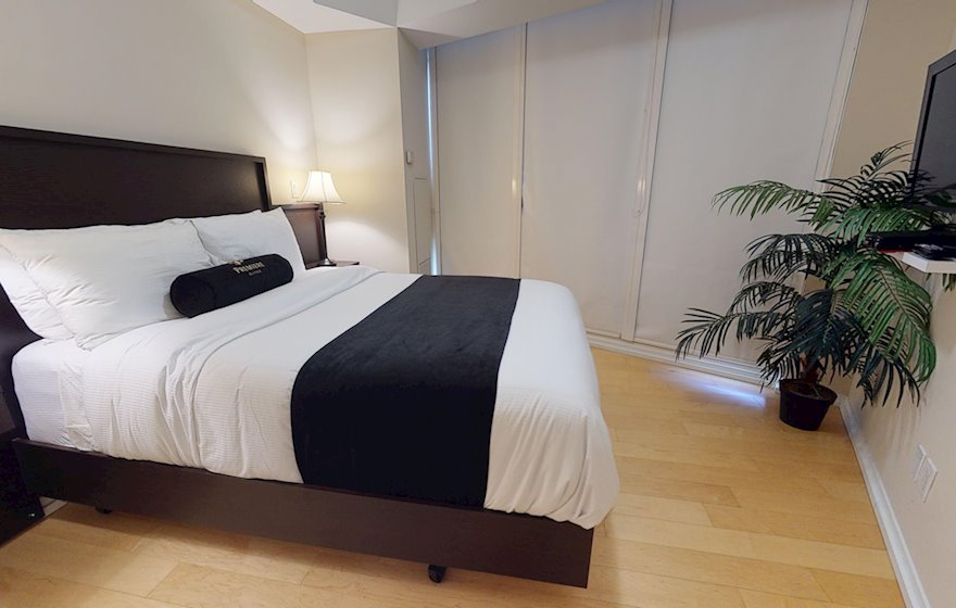 Master Bedroom Queen Mattress Fully Furnished Apartment Suite Toronto