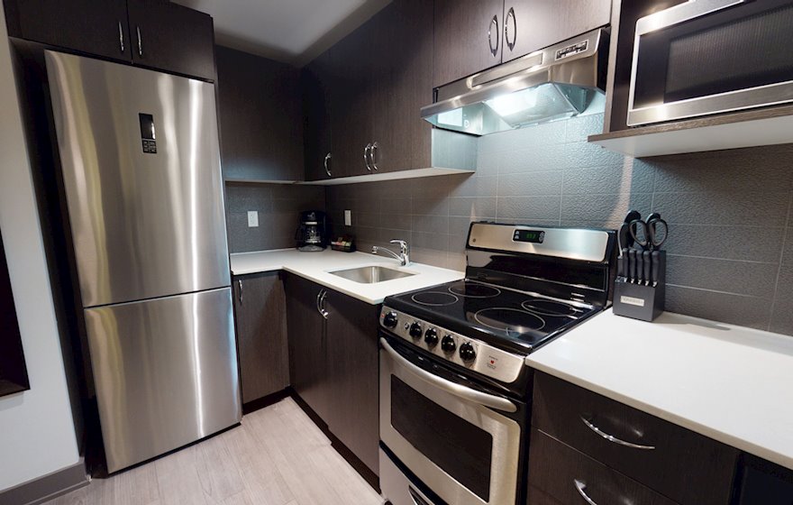 Kitchen Fully Equipped Stainless Steel Appliances Ottawa