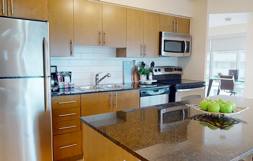 Kitchen Fully Equipped Five Appliances Stainless Steel Toronto