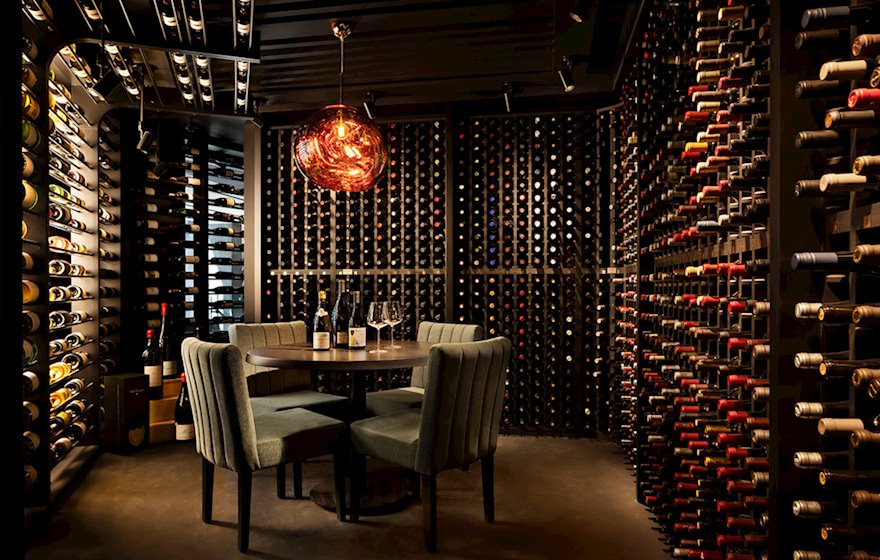 18 - Restaurant Cellar